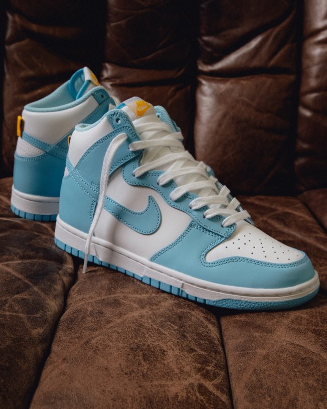 nike dunk blue chill on feet