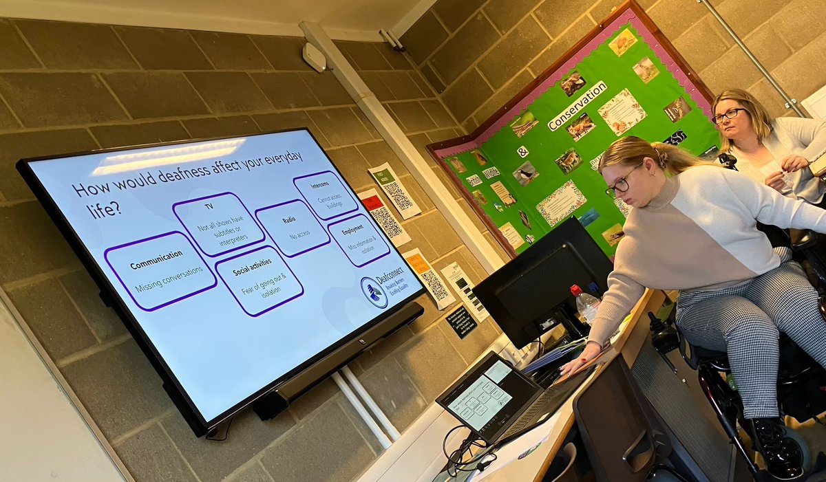 NTFC_Academy's tweet photo. A huge thanks to Abbie Davies who joined us this evening to deliver her excellent @_deafconnect_ workshop on deaf awareness to our U14 &amp; U15 Academy players. A great session as part of our life skills &amp; personal development programme! #ntfc #ProudToBe #Together @ntfc @LFEonline https://t.co/EjQp6owPB4