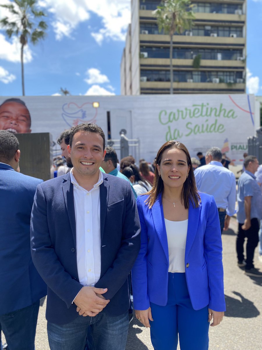 evertoncalisto's tweet photo. Hoje, 25 de abril, estive com a Cojuv e ao lado da vereadora e minha irmã @elzuilacc no lançamento do "Pacto pelas Crianças" do governo do Piauí, em parceria com Sasc, Seduc e Sesapi.

O objetivo dessa iniciativa é assegurar um futuro melhor para as crianças do nosso estado. https://t.co/Xj0N8mm0QB