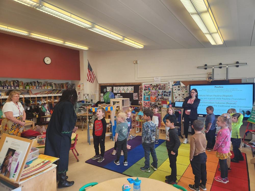 WhitneyPointCSD's tweet photo. Week of Celebrating the Young Child at the CEA https://t.co/rqyTyCrvlN https://t.co/NRQNMmUX6A