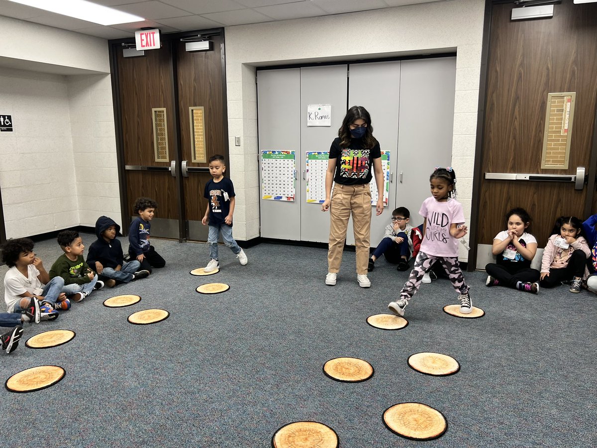 JAS_teach's tweet photo. Our TWDL teachers @ms_ramos19 and @amindformath brought their @eureka_math lesson to life today. Fun and total engagement while they provided on the spot differentiation and opportunities for student ownership @Magrill_AISD #GreatnessTogether https://t.co/2JAJypfLxJ