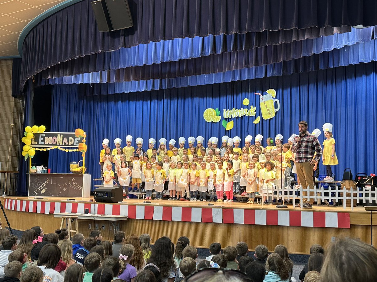 Always excited to see kindergartners step on the stage for the first time!  Way to go y’all!!! <a href="/KCS_Washington/">WashingtonElementary</a>