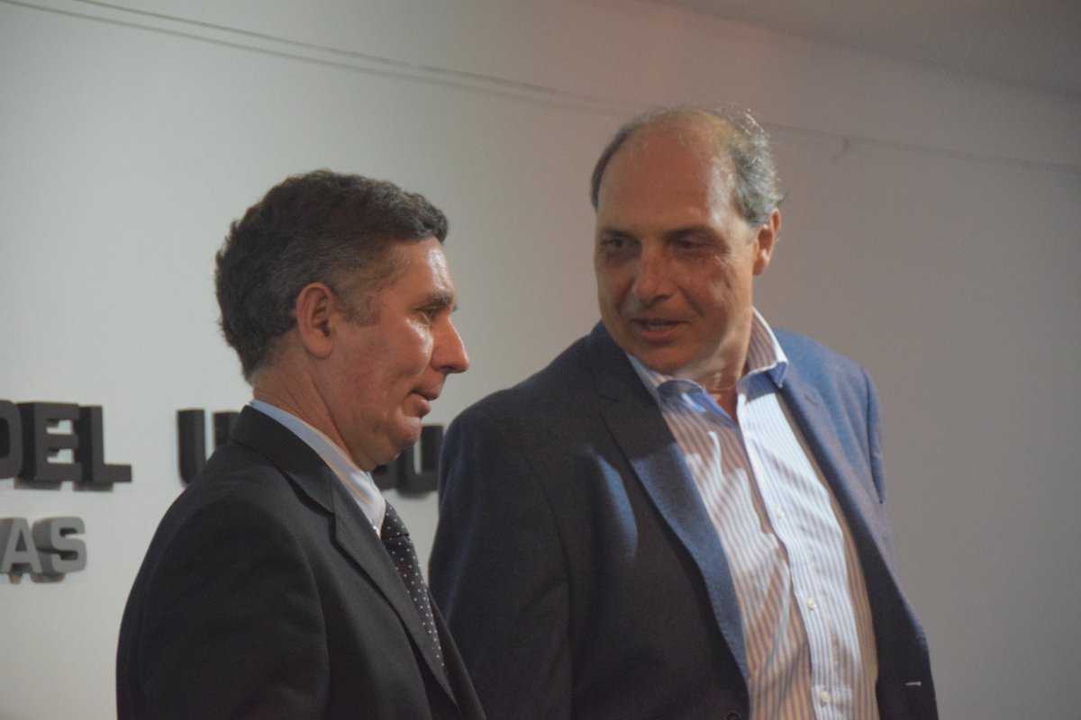 SUL_uy's tweet photo. #hoy se realizó en la Rural del Prado  la bienvenida a la nueva Junta Directiva con Alfredo Fros como nuevo presidente. La actividad contó con la presencia del ministro de @MGAPUruguay así como de autoridades y representantes de organizaciones asociadas a la cadena ovina nacional https://t.co/eAu55a0Vtu
