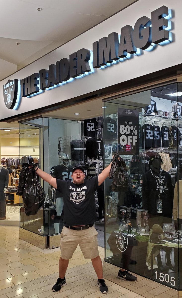 _Murf's tweet photo. I've heard Swaggy say that shit too and then this happens...
😜🏴☠️
@_SwagJeff #RaiderNation #RaiderImage https://t.co/fxioYdLyJM