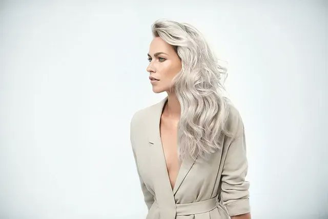 KeuneNAmerica's tweet image. From adding services to suggesting a new shade, here's how to Ring In The New Year In Style by #Keune 
#newyear #resolutions #newhair #hairinspo #KeuneColor

CLICK HERE: buff.ly/3xAGoIk