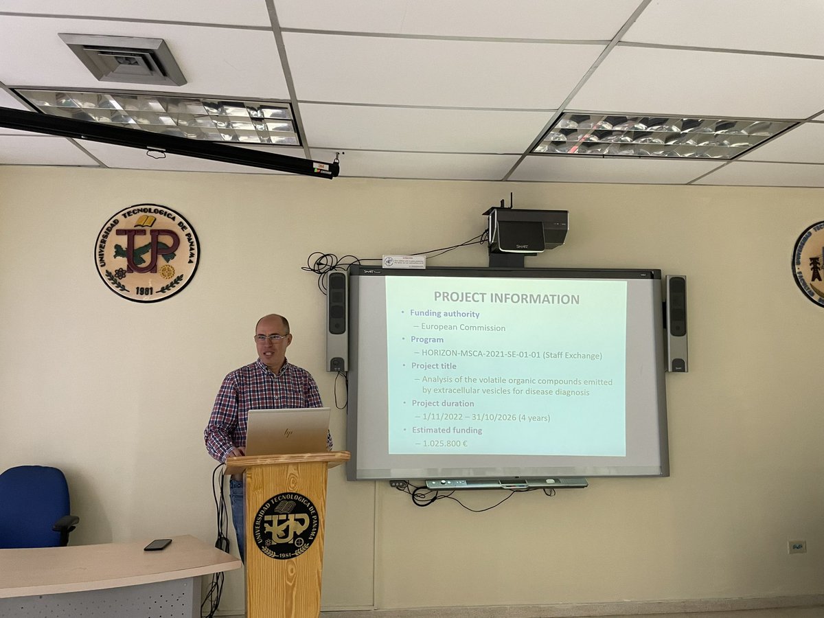 GITTS_UTP's tweet photo. Hoy se realizó la Conferencia "Narices electrónicas: Biosensores para la detección de enfermedades" por el Dr. Ricardo Correa, investigador de @indicasat, y el Dr. Septimiu Radu Ionescu, invitado internacional de Estonia, en la Fac. de Ing. Eléctrica de @utppanama. https://t.co/XSaAcxFAQ1