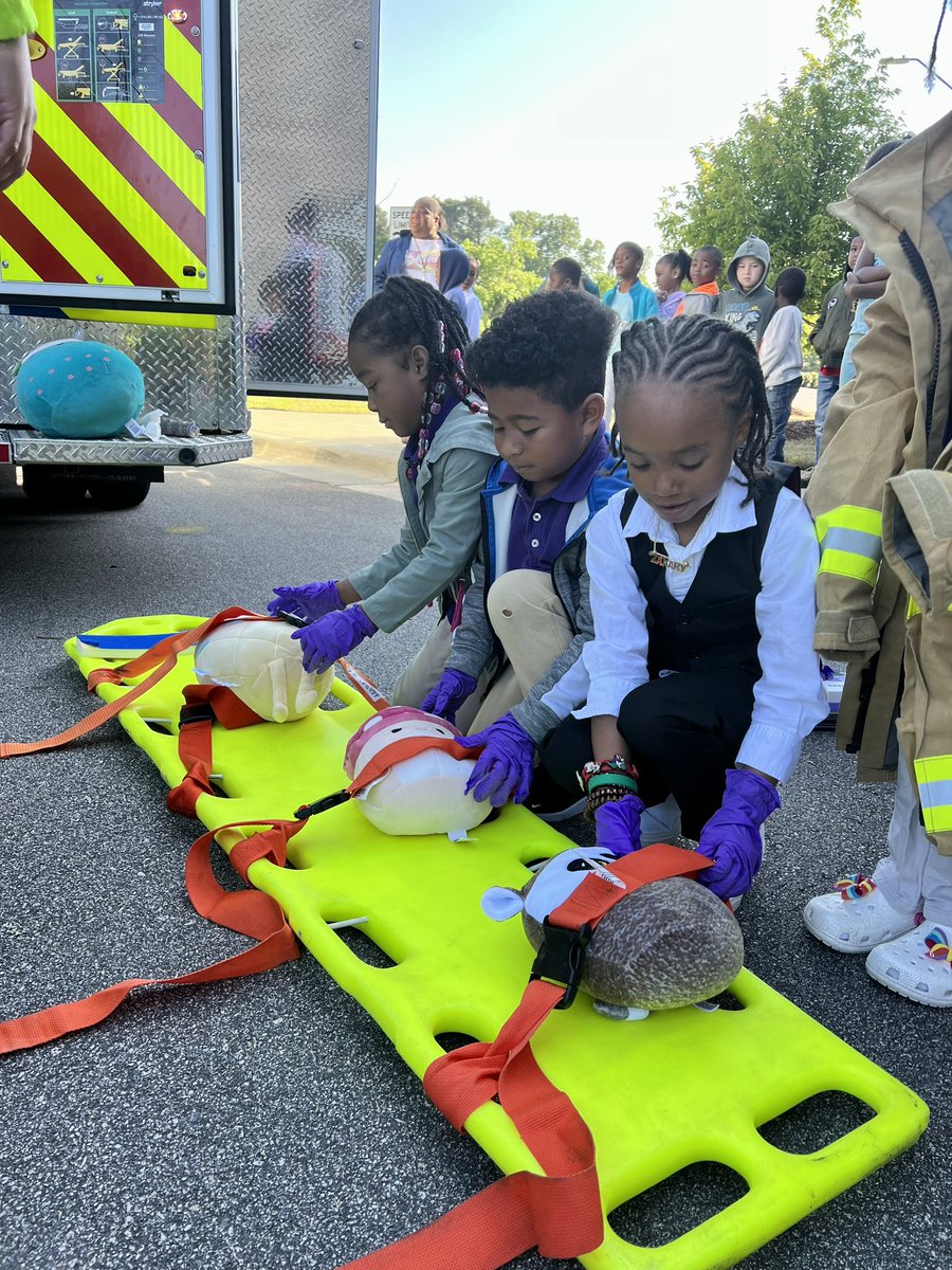 MissWoertman's tweet photo. Career day at @SERaleighES ! Our EMS professionals were so engaging and interactive as they taught us all about their job! #strongertogether https://t.co/xV2W1Izbl7