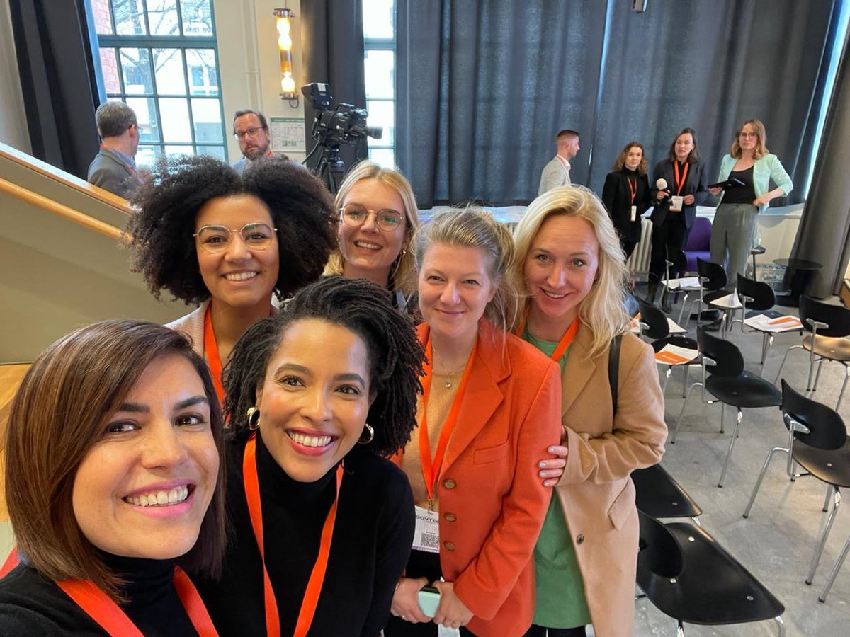 yolamtzm's tweet image. GovTech Ecosystems are key for sustainability of digital public goods. Happy to shared about multipartner led work @GovStackGlobal with entrepreneurs &amp;amp; policy makers
Together with Nele Leosk &amp;amp; @SocEcoCulDig_MW of @BMZ_Bund at the #HBGovTech,
Thanks @handelsblatt &amp;amp; @PUBLIC_Germany