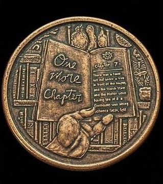 BookTasters's tweet photo. Flip this coin and it will help you decide if you should read one more chapter or just go to bed https://t.co/b6wKFdi1nV