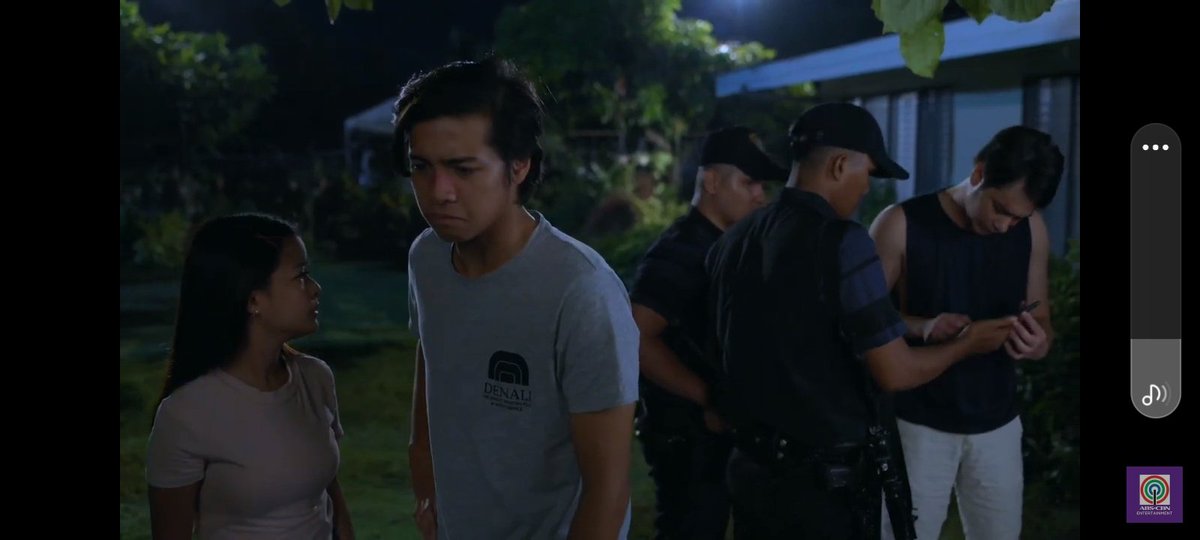 a_andreaaaa0's tweet photo. Grabe yung tension at good fight nina Tisoy at Janus. Sobrang nakakakaba nung biglang hinagis si Lia at bumagsak naman si tita Delia. Makaligtas kaya si Lia sa kamay ni Janus bukas.Abangan bukas!

#TIHCaughtInBetween 
#TheIronHeart 
#AndiAbaya 
@iamandiabaya 
@sueanna_dodd https://t.co/MBDl60jFem