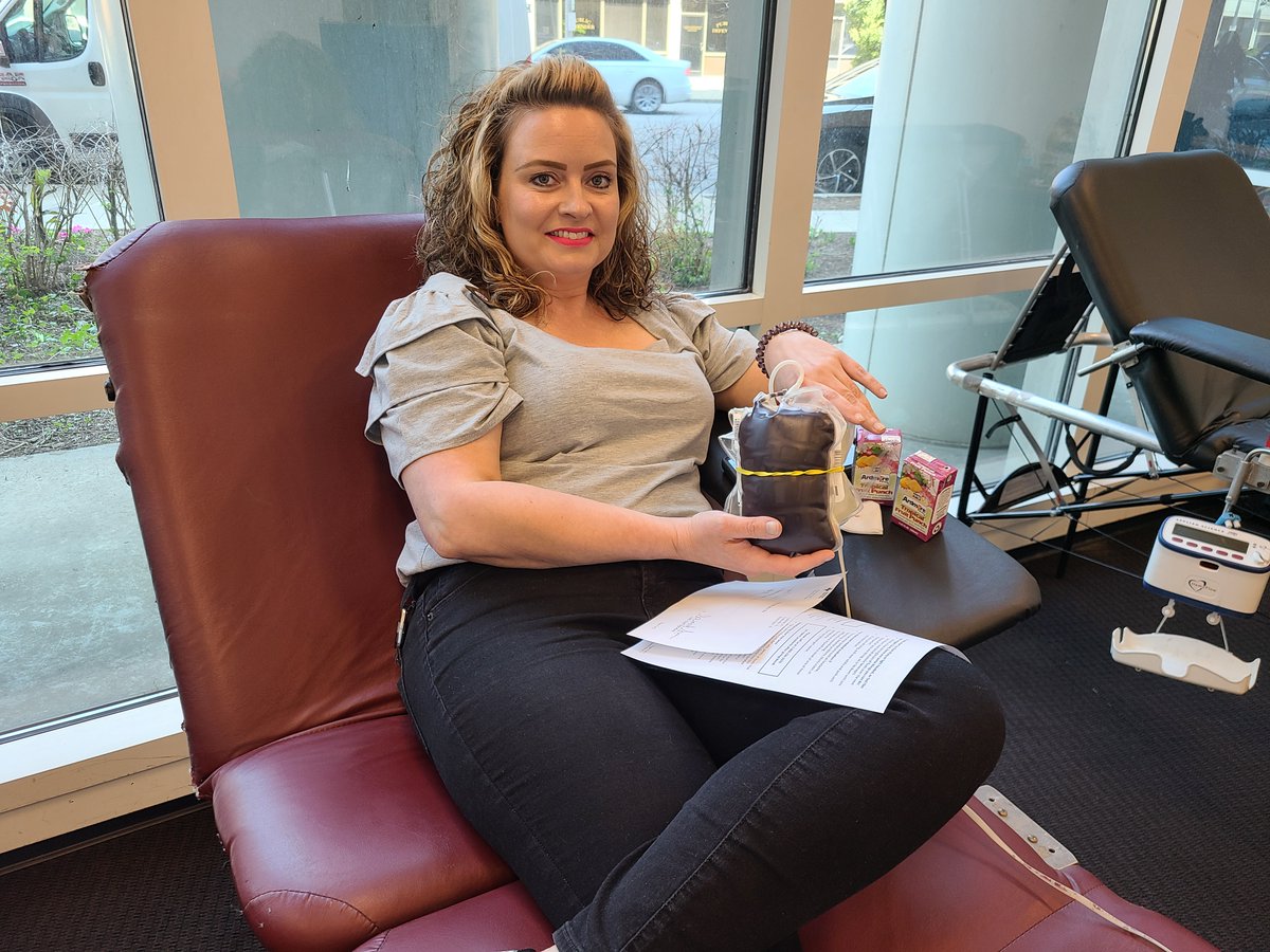 LouKyCourtClerk's tweet photo. #JCOCCC #TEAM members volunteered to give blood with the @redcross today at the Jefferson County Judicial Center. Go to https://t.co/rY3HTNoKKz to find a blood drive near you. #LiveLocalGiveLocal
@KYBloodCenter @kentuckycourts @KACo https://t.co/8a8BDmAo9r