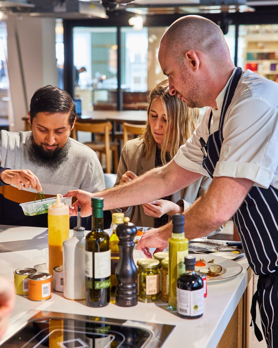 NEW! Whether you're a home cook, absolute beginner, professional chef or simply a passionate food lover, there's plenty to tempt you on Fortnum's 3rd Floor Events schedule. 

See what's coming up!  I bit.ly/40sTVyk