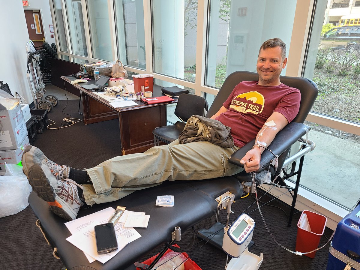 LouKyCourtClerk's tweet photo. #JCOCCC #TEAM members volunteered to give blood with the @redcross today at the Jefferson County Judicial Center. Go to https://t.co/rY3HTNoKKz to find a blood drive near you. #LiveLocalGiveLocal
@KYBloodCenter @kentuckycourts @KACo https://t.co/8a8BDmAo9r
