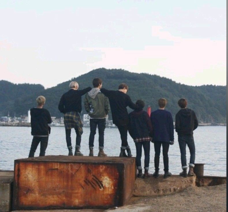 BTS IS 7
7 OR NOTHING 
SEVEN FOREVER