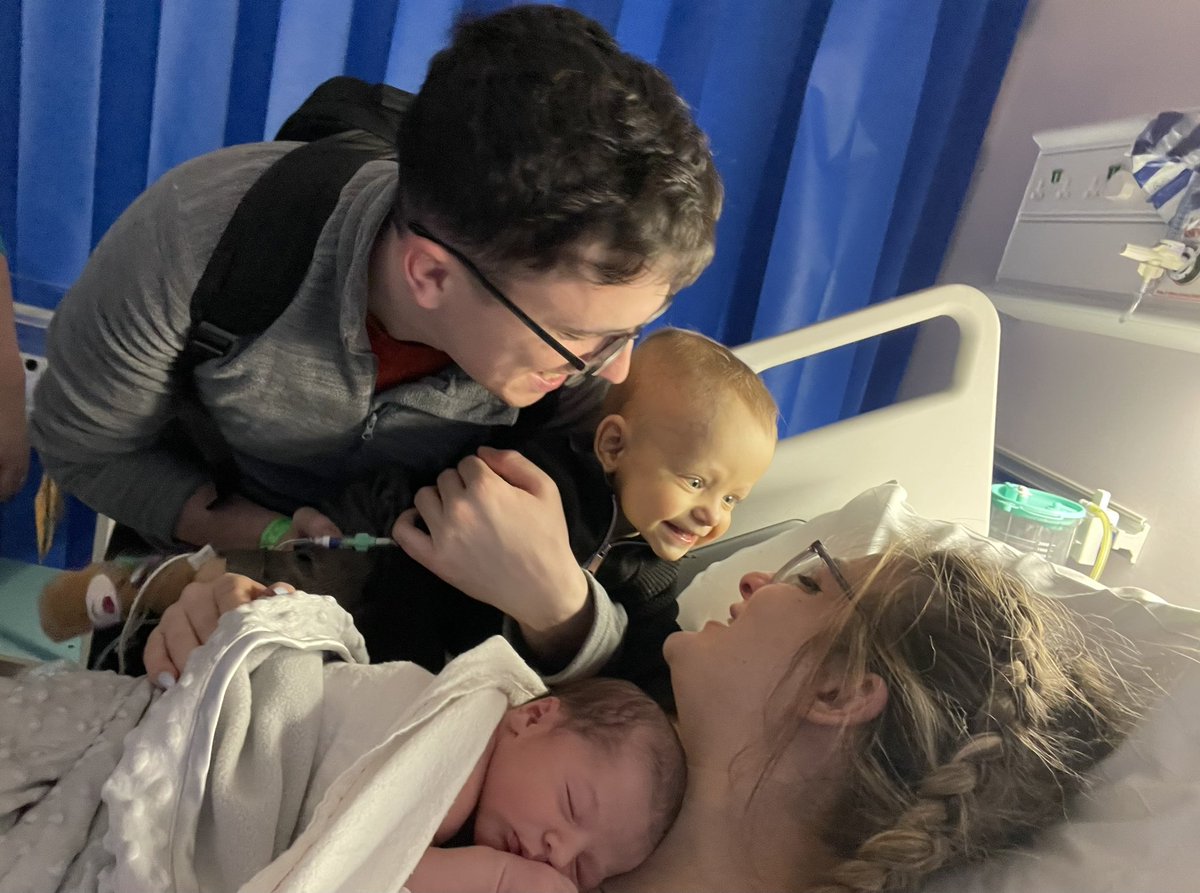 JadeEaraker's tweet photo. The moment we became a family of 4 🥺🤍 https://t.co/VXA0DhPtMl