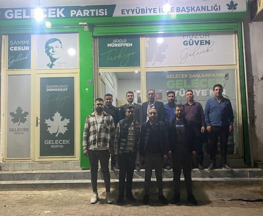 SuphiKara63's tweet photo. Gelecek partisi Eyyübiye ilçe teşkilatımız ile birlikte  haftalık yürütme kurulu toplantısı akabinde ev ziyaretleri
Geleceğin gelmesi kaçınılmaz oldu
Gelecek kadroları her zaman her yerde
@Ahmet_Davutoglu @abdullahyesil63 @abdullahbasci @gelecek63 @mehmetyetim63 @bakikarakeci https://t.co/eS1dFcgrKr