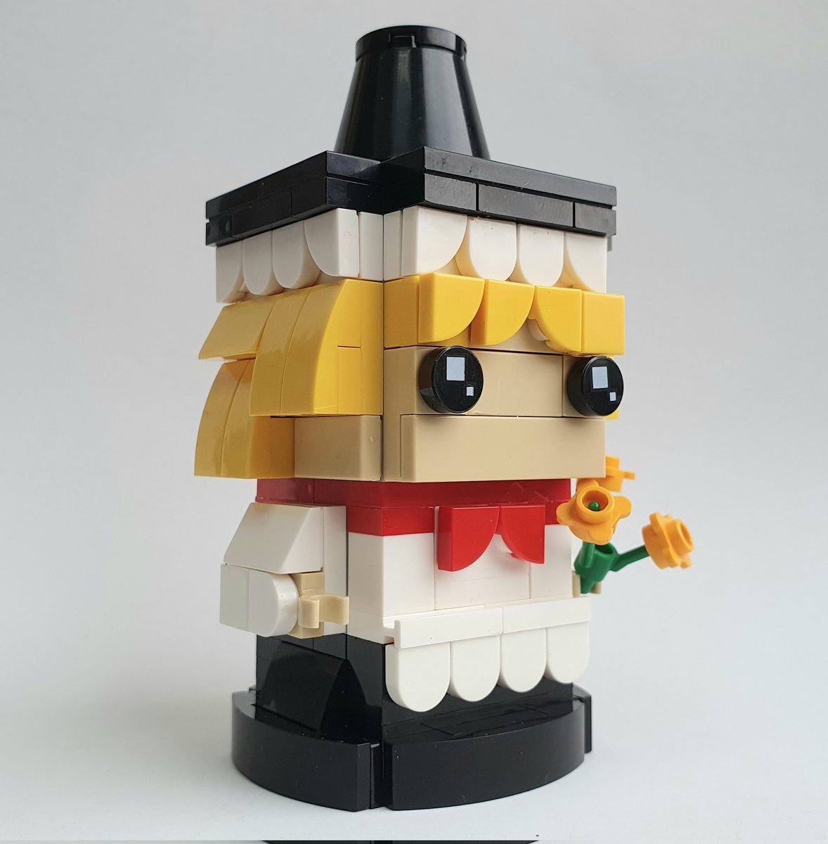 Welsh Lady Lego tweet media