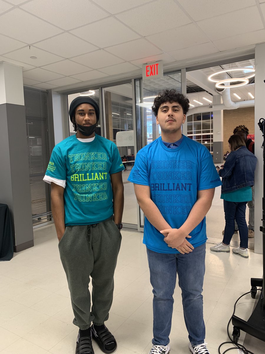 MyDiscoverU's tweet photo. 🗣️🚨Lunch &amp; Learn with DiscoverU &amp; @PSPHISD at @KashmereHigh!!🎉 Celebrating our BRILLIANT Thinkers, reviewing the importance of AP courses, socializing &amp; introducing students to FLOs! So proud of this amazing group! 
#HISDAPLeadershipAcademy #AdvancedAcademics
@HISD_Advanced https://t.co/Vvy6uVPJUb
