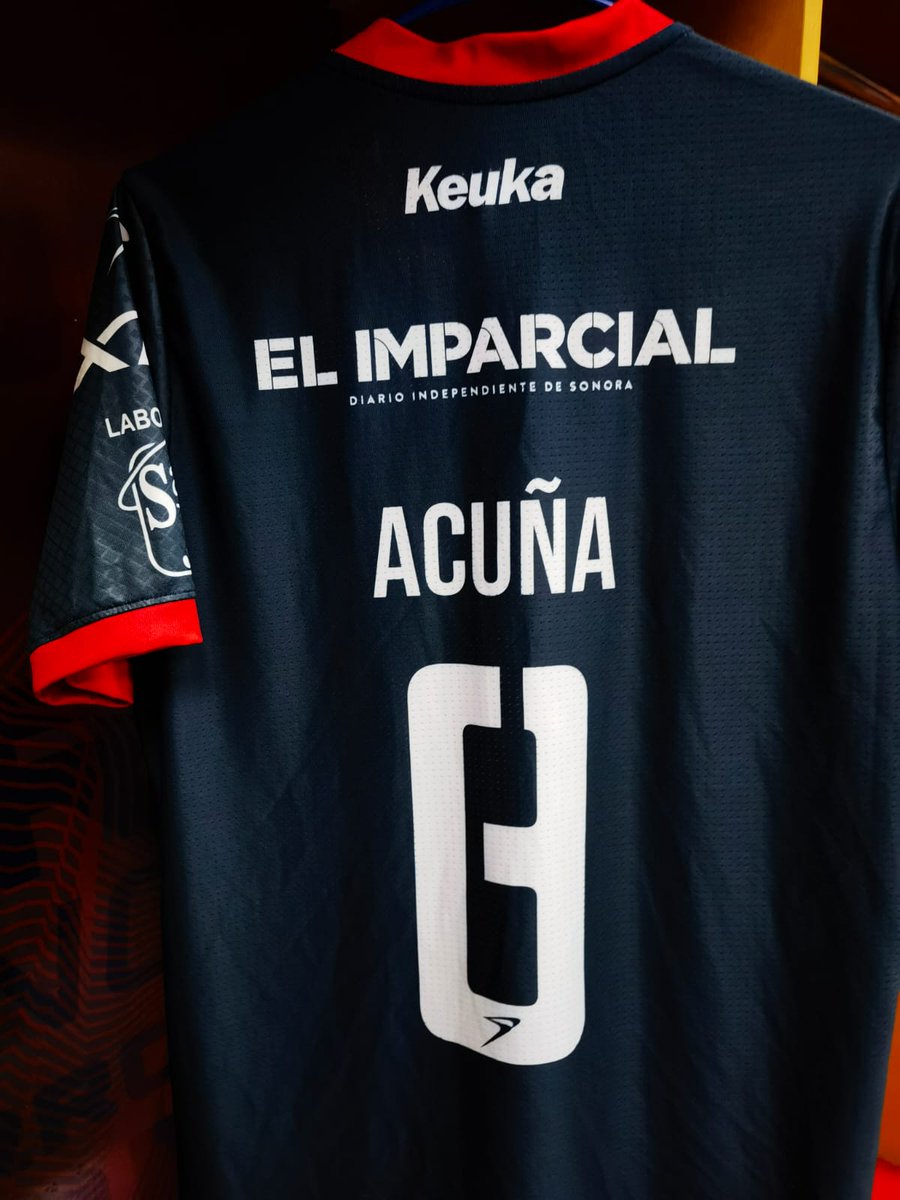 CimarronesFC's tweet photo. ✅ ¡Vestidor Check!
¡Hoy salimos con esta belleza, con esta se gana en #ElHeroe🏟️! 💪🏾
#PorMasH1storia https://t.co/4Xq4XxFdFq