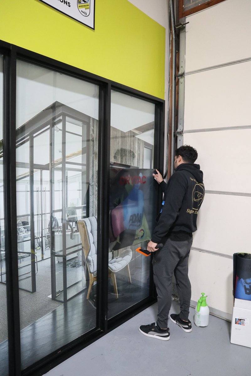 Drytac's tweet photo. We loved supporting @PRINTINGUnited's #PDAA Architectural Films Training and Certification. Congratulations to those who received their PDAA certification + thank you to @PRINTINGUnited for the opportunity to showcase Drytac products on various surfaces.
https://t.co/3A4w1q7Rnr https://t.co/zb3g3mZu8e