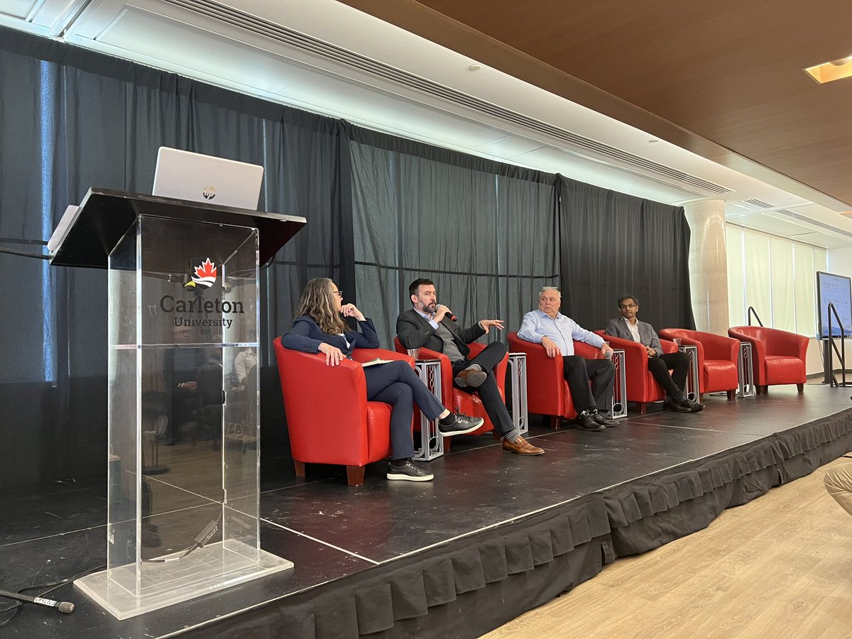 olgabaysal's tweet photo. @TraceyLauriault wrapping up #DataDay9 by moderating a panel on transparency, trust, and accountability in the financial sector @CU_DataScience @CarletonScience https://t.co/gQbZ0xZZVX