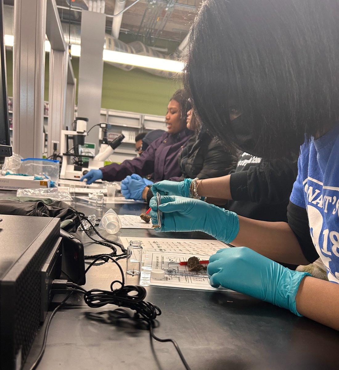 waynestate's tweet photo. Guess who’s back?! After a three-year hiatus, we welcomed almost 2,500 future Warriors & guests on campus to enjoy a fun-filled day of building spaghetti towers, exploding volcanoes, slingshot rockets & so many other learning activities at STEM Day!
#WSUSTEM #STEM #WayneState https://t.co/eDSskC2iC9