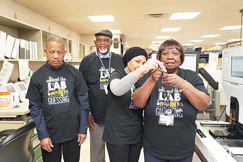 NYCHealthSystem's tweet photo. For Medical Laboratory Professionals Week, here's a big shoutout to the team at NYC Health + Hospitals/Harlem! We thank them and all of our laboratory professionals for their dedication to our health system and mission.
#LabProsWeek
#WeAreHarlem https://t.co/YMlwPnWNuv