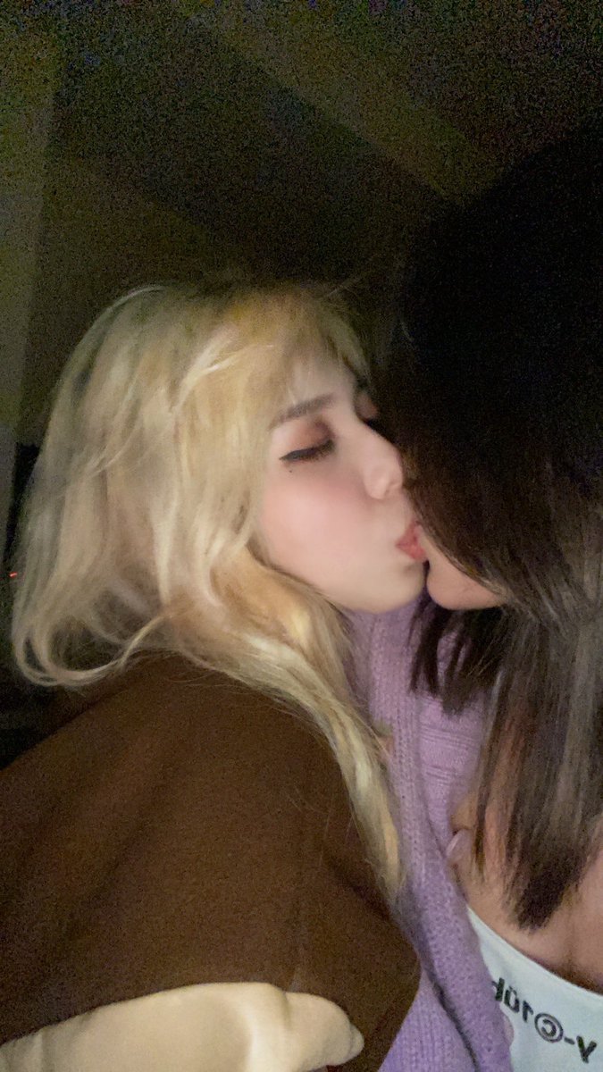 被我親過的女生之後都交男友了😂 https://t.co/y6VWj9dXmz
