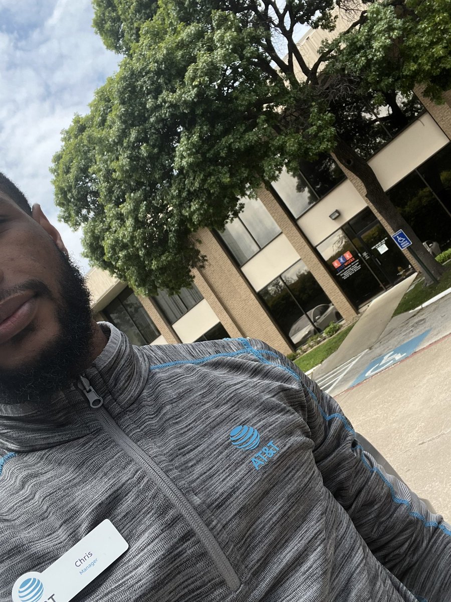 Preston Royal out prospecting business fiber ✅<a href="/nlr504/">Nicholas Redden</a> @CaresseSimpson