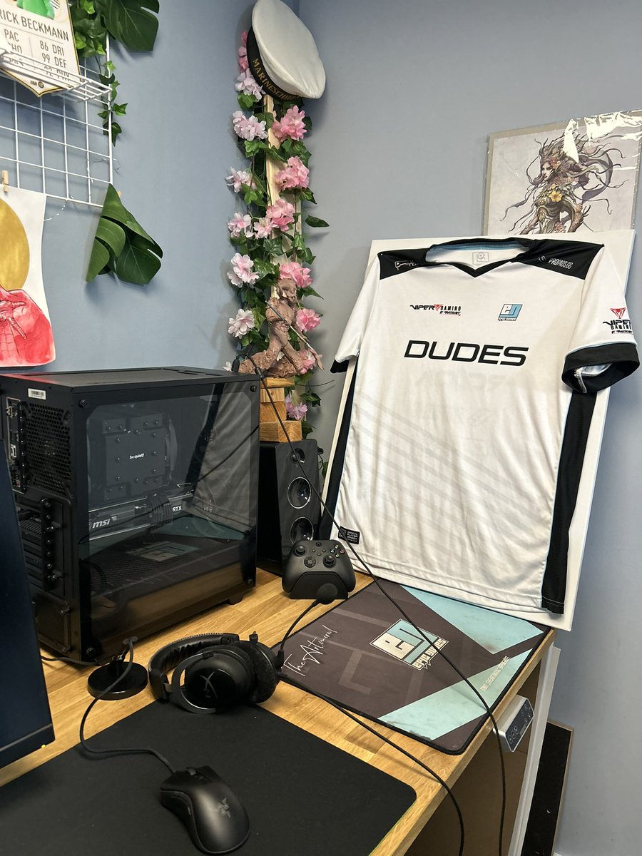 TheArtmiral's tweet photo. Upgraded the interior of my gaming room design 😍
@EPICDUDESGAMING @propads_gg @bequietofficial #gamingroom #epicdudes #godudes #bequiet #propads https://t.co/QQRXLqnsP2