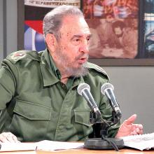 RamnMonte1's tweet photo. #FidelPorSiempre: “Cuba lucha hoy contra el gigante de las siete leguas que Martí fue el primero en descubrir, y cuyos pasos no se extienden solo a las tierras de nuestra América sino a las de todas las regiones del planeta".  Mesa redonda 25 de abril de 2003.
#SantiagodeCuba https://t.co/jDGwjVzVUo