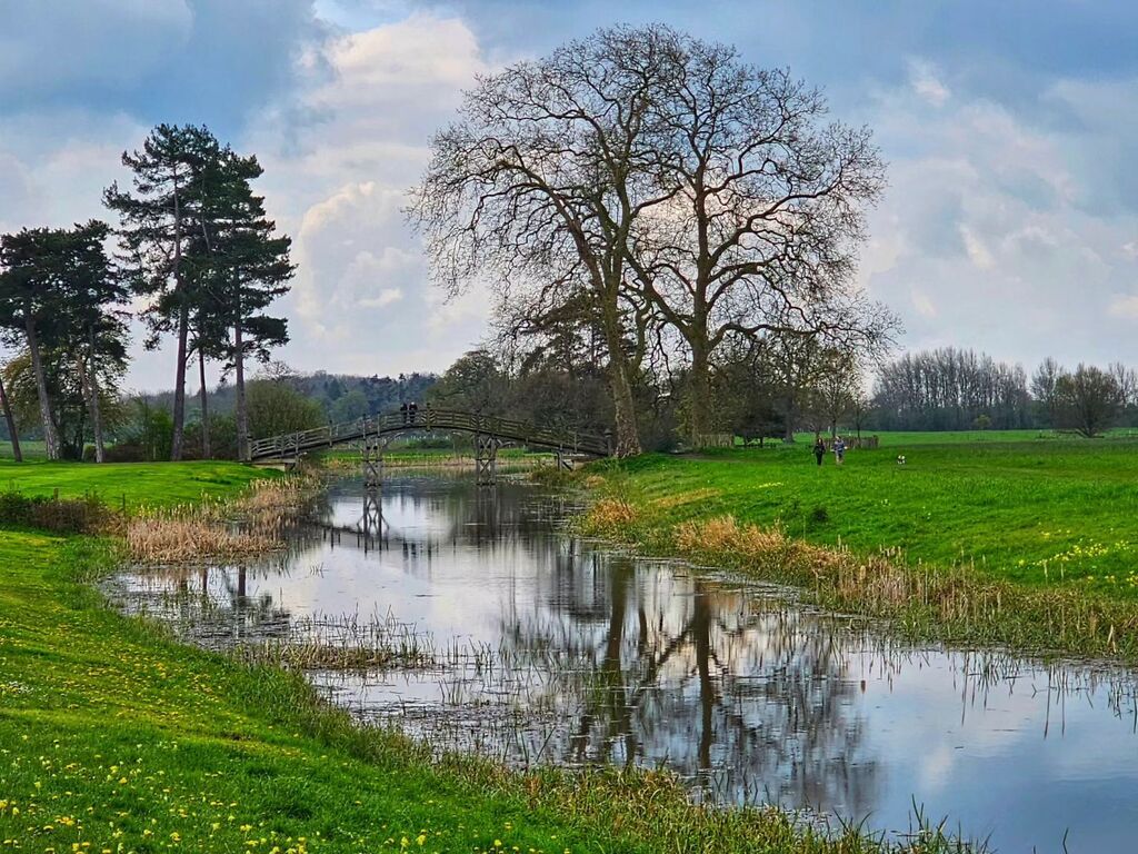 PoetNeininger's tweet photo. A nice walk around Croome at the weekend. Nice day out all round.

#Gloucester #Poet https://t.co/e7qP32G4xX https://t.co/rVmFna4V08 https://t.co/X4RN7Ema8d