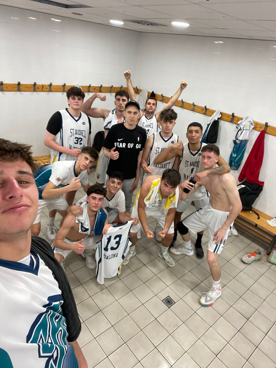 AESANTANDREUNAT's tweet photo. El Sots 21 Preferent certifica el seu lideratge amb un balanç de 21-1 i l'acces a la Fase Final despres de la seva victoria a la pista de @BasquetLldG.
@CINCcontraCINC @bdncom, us esperem al proper partit. #socblau #socSAN https://t.co/hxLeAkevCf