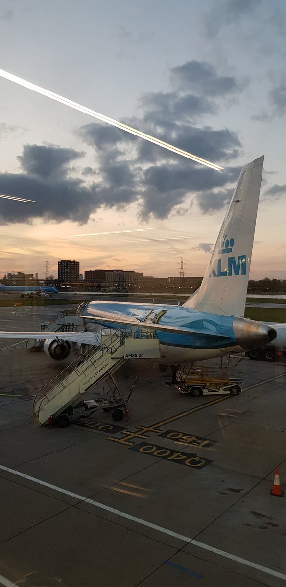 virtuEs_IT's tweet image. Thank you for having me today @eucforumuk! Great opportunity to meet my mentee @JesmithaJose in-person. Catch up with community friends and share some #InfraAsCode  fun and enthusiasm