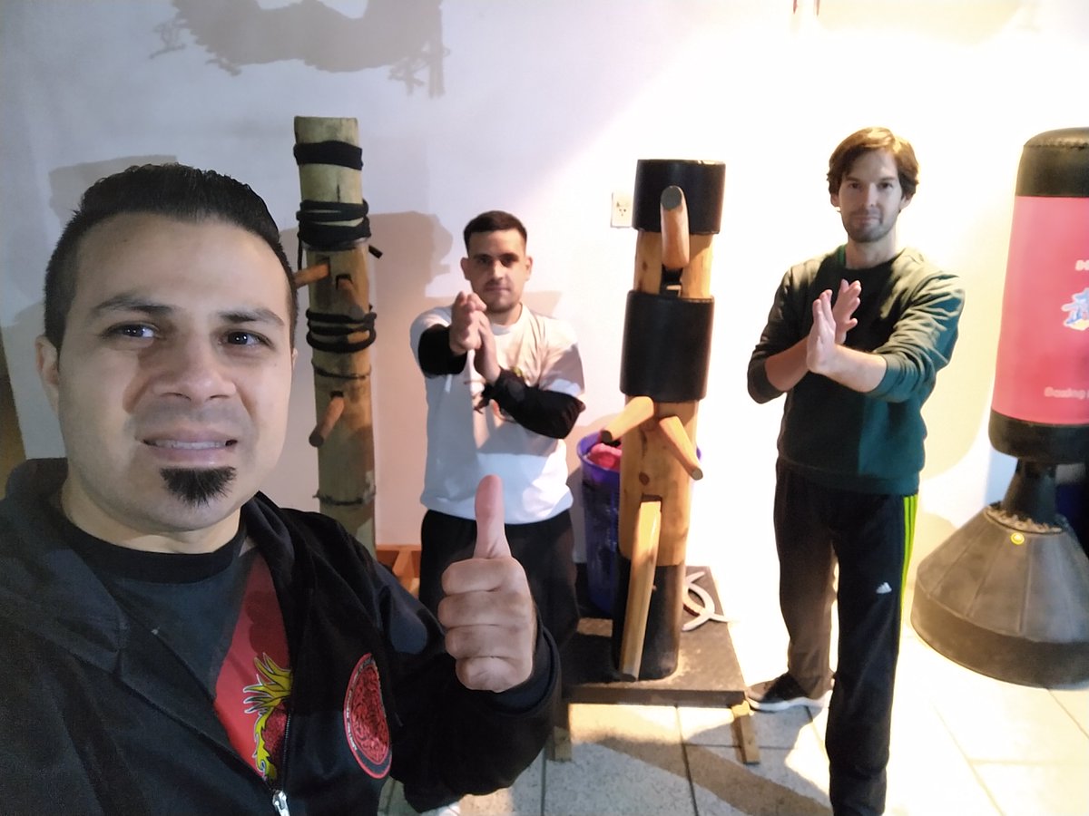 KungfuFacu's tweet photo. CLASES DE WING CHUN KUNG FU EN ARGENTINA Belgrano CABA (Migueletes 2066 timbre "C")
Sifu Facundo Colman
#WingChun #VingTsun #IpMan #YipMan #KungFu #BennyMeng #ArteMarcial #DefensaPersonal #SifuFacundoColman #MoyYat #Belgrano #Argentina #ShaolinWingChun https://t.co/cr84MvWtO9