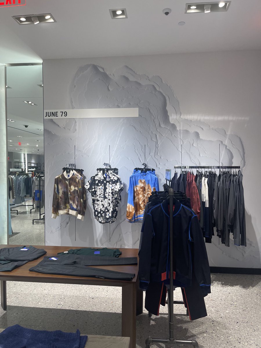 PeanShawn's tweet photo. Day 1 of @saks accelerator program is well done. I hope all emerging designers get to understand the business of fashion while they create. 
@June79 x @saks https://t.co/a6g0t44Tnk