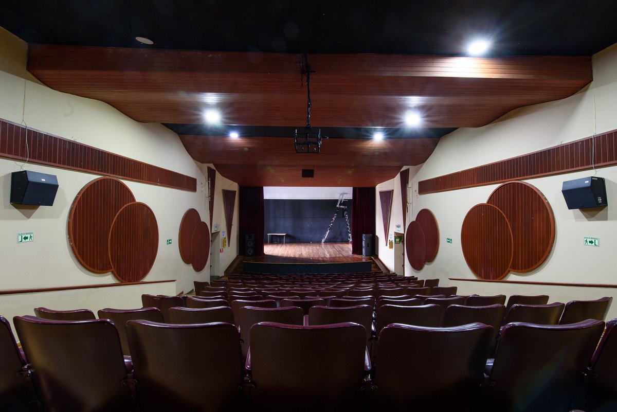 CataValenciaT's tweet photo. ¡Hay buenas noticias para @Bogota!
Se Aprobó en el @ConcejoDeBogota la exención del impuesto predial a las salas teatrales de la ciudad. Gracias a tod@s l@s que hicieron posible esta gran noticia!!! Continuamos trabajando por el arte y la @CulturaenBta. #MáximoVitalCultural https://t.co/mcODGhgSqD