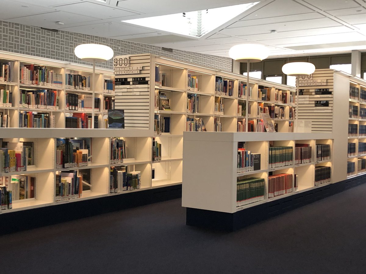 zauggjohn's tweet photo. Liebe Bibliothekar*innen
Habt ihr gewusst, dass gemäss Europäischen Direktiven keine Personen fotografiert werden dürfen, wenn man sich wie z.B. in Luxemburg im Innern eines Gebäudes befindet?
#bibliotheken #linguistontour #Luxemburg2023 https://t.co/BhaaxsjJRu