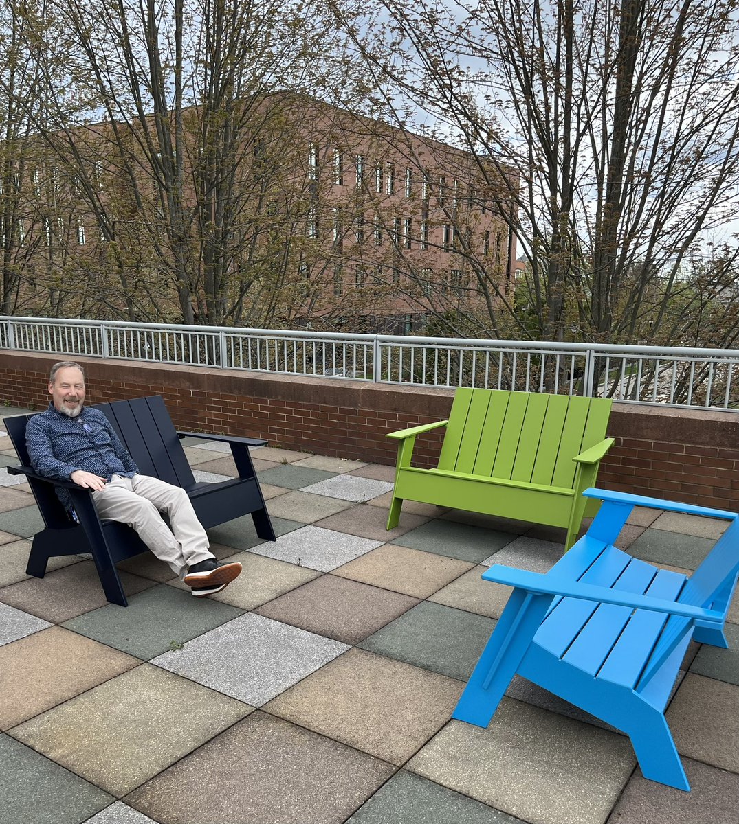 uconnlibrary's tweet photo. A dreary sky is no match for the new Adirondack chairs on the Babbidge Plaza. Get your study on in style.
#uconnlibrary #uconn #homerbabbidgelibrary #studyinstyle #relax #adirondakchairs https://t.co/UzXkwLcMWL