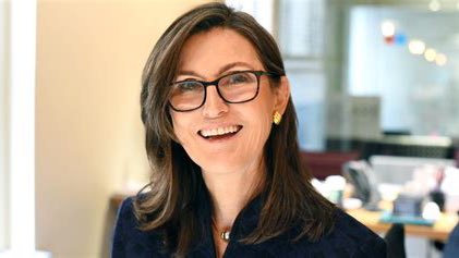 BitcoinArchive's tweet photo. CATHIE WOOD‼️ #Bitcoin is now seen as the solution to banking problems.
