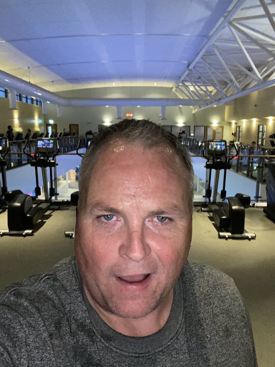 If ya had a tough day, tomorrow starts in a few hours, let’s go again.. 🏋️‍♀️🏋️‍♀️