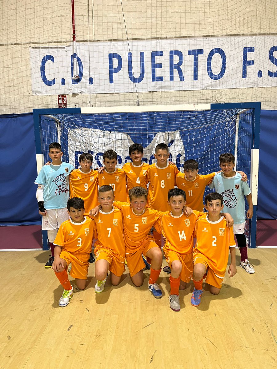 ffrm_se's tweet photo. 👟 #FutsalFFRM | 📑 Amistoso de la FFRM alevín masculina de fútbol sala ante el @CDPuertoFS ✅.

🫂 ¡Graaaacias por colaborar en nuestra preparación para el Campeonato de España (2-8 mayo / San Pedro &amp; San Javier)!

#VamosFFRM https://t.co/BXodhphIRI