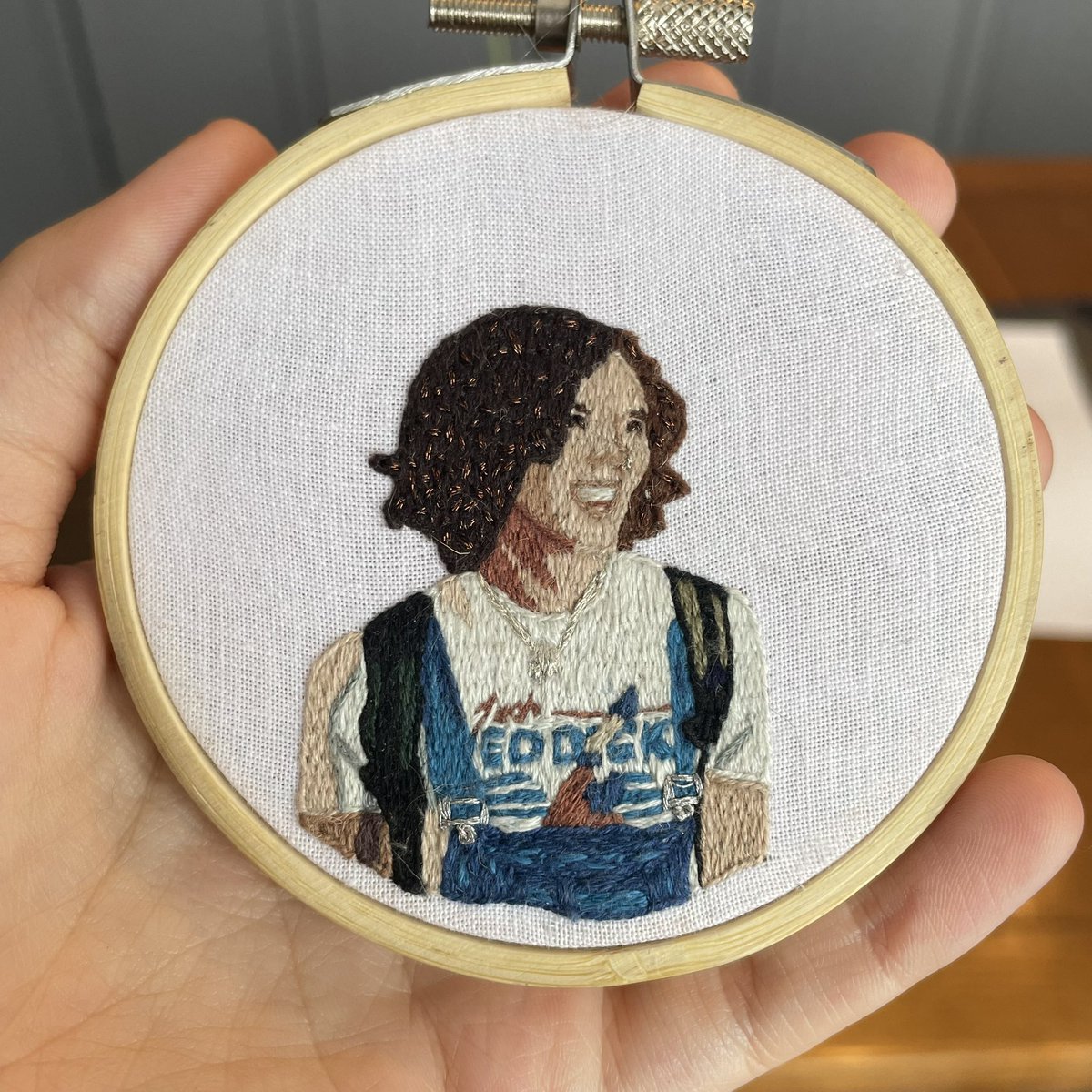 lowkeyasvic's tweet photo. Sometimes I forget twitter exists and forget to show you my embroidery so uh
                      ✨here✨ https://t.co/Wuy11MJnRt