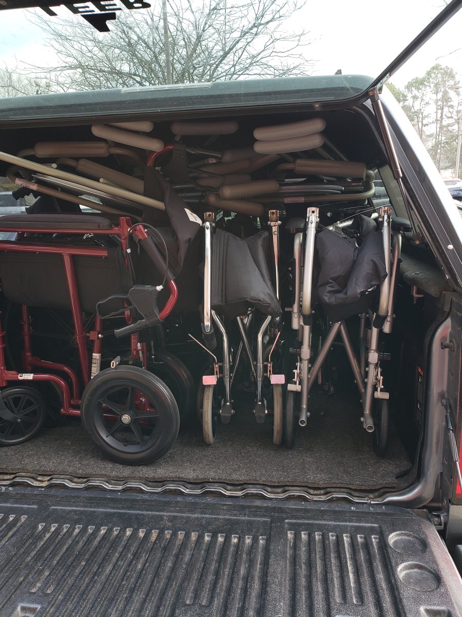durhamHELP's tweet photo. We always make sure your donated items reach someone who needs them!
We bring extra stock to the Rural Health Group so that geographically isolated community members have access to affordable medical equipment. Thank you to everyone who makes this "re-donation" possible. https://t.co/aog8TZkd6o