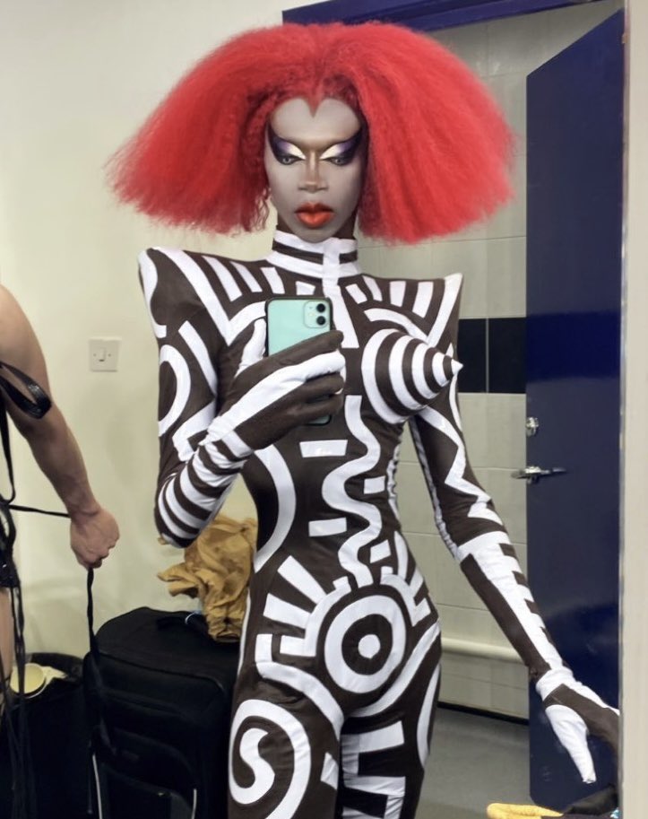 This is the look I made for @iamblackpeppa for the Drag Race Season 4 UK Tour. An homage to the Grace Jones/Keith Haring collaboration in ‘The Vamp’ - which is one of my favourite looks from a movie of all time. #blackpeppa #gracejones #keithharing #dragrace #simonpreen #thevamp