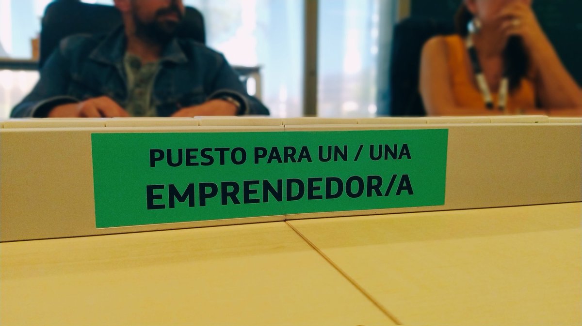 Toda la tarde en La Atalaya con diferentes Startups para hacer retrospectiva de sus 4 primeros meses.

Momento para la iniciativas de parar y reflexionar, junto a los mentores, para tomar más impulso.

#ExtremaduraOpenFuture #Tekefónica #JuntaDeExtremadura