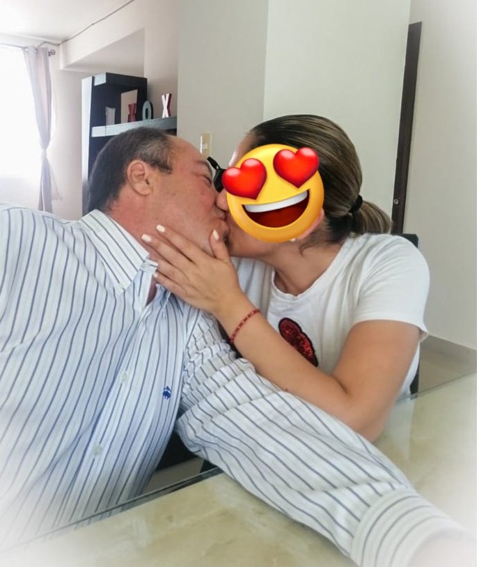 pako_red's tweet photo. Qué creen!! El desgraciado de @GraburManuel le pone el cuerno a la mujer con su pariente jalpaneca  de apellido  Córdoba...!! Con razón se ha casado 4 veces y ahora vive en unión libre. Qué poca madere del funcionario de @bienestarmx #Tabasco @GraburManuel  #SBSCC Aún hay más!!! https://t.co/jisMaC2DJF