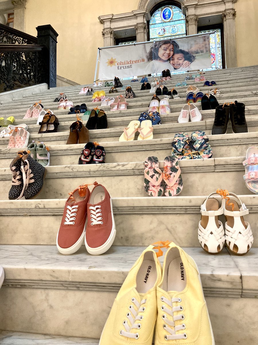 trust4kids's tweet photo. Today at #StepUp4Kids 85 pairs of shoes lined the stairs representing the average number of children confirmed as abused or neglected in Massachusetts every day.  We believe in a world where that number is zero.  Together, we can end child abuse in Massachusetts. #MAPoli https://t.co/JQ653IZV4T