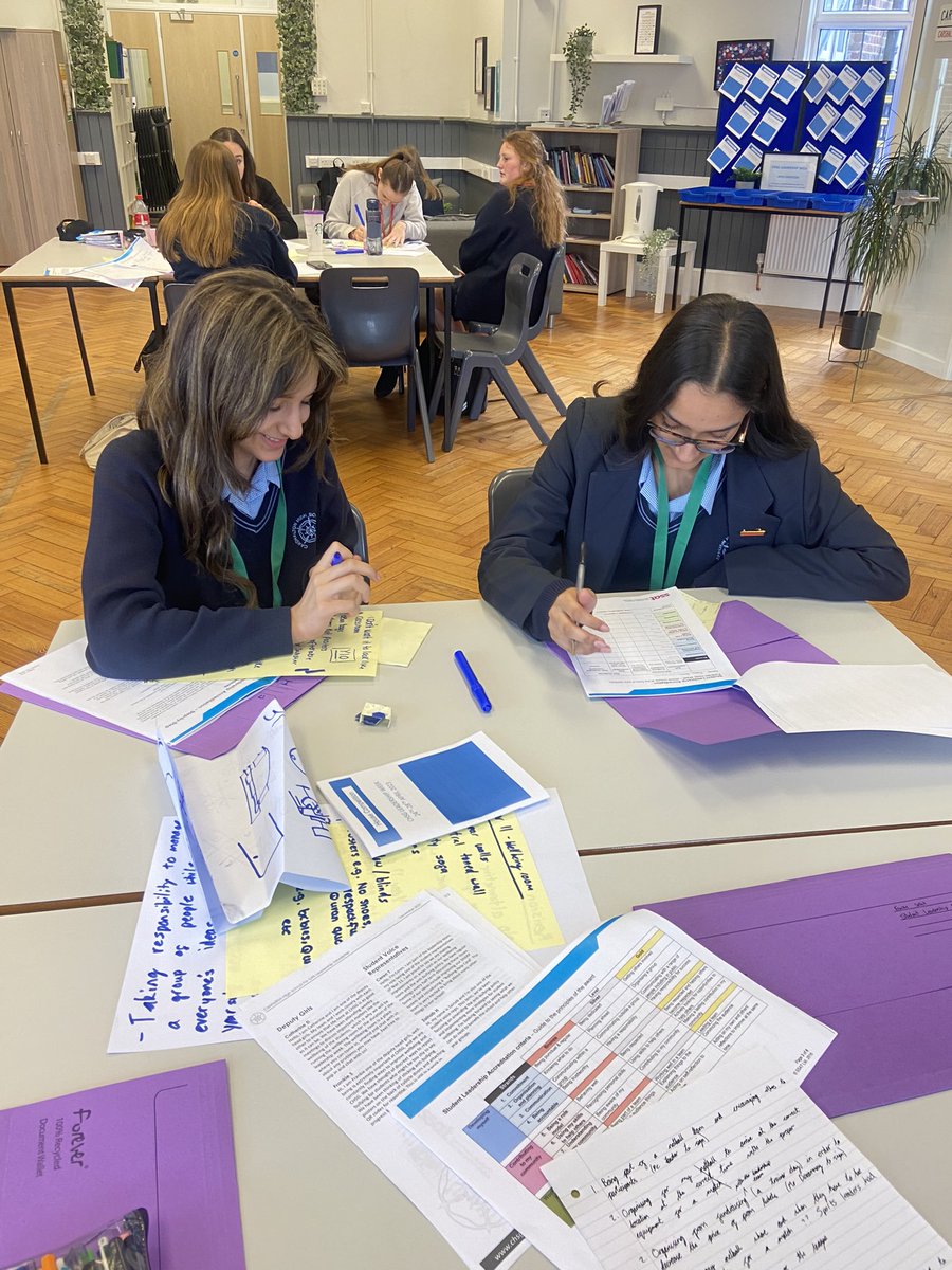 6thChsg's tweet photo. Learning about Leadership and working towards their leadership accreditation at our Student Leadership Conference today- thank you to everyone involved  #teamchsg @MrDevenney @CarshaltonHigh https://t.co/uPtoSUgWSk