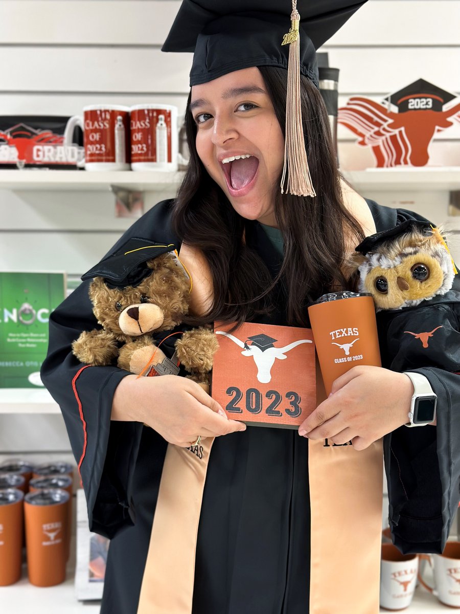 universitycoop's tweet image. Less than 2 weeks until graduation! 🎓 Grab your graduate a gift they'll remember forever! ✨🤘

#ut23 #texasgraduation #texaslonghorns #hookem
